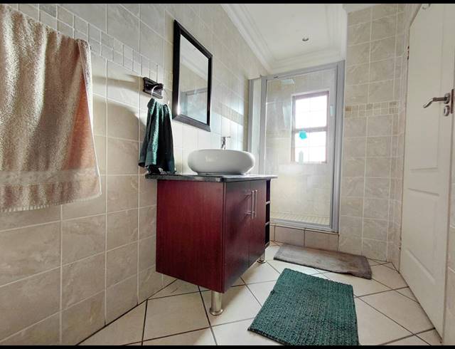 3 BEDROOM FREESTANDING FOR SALE IN BENDOR
